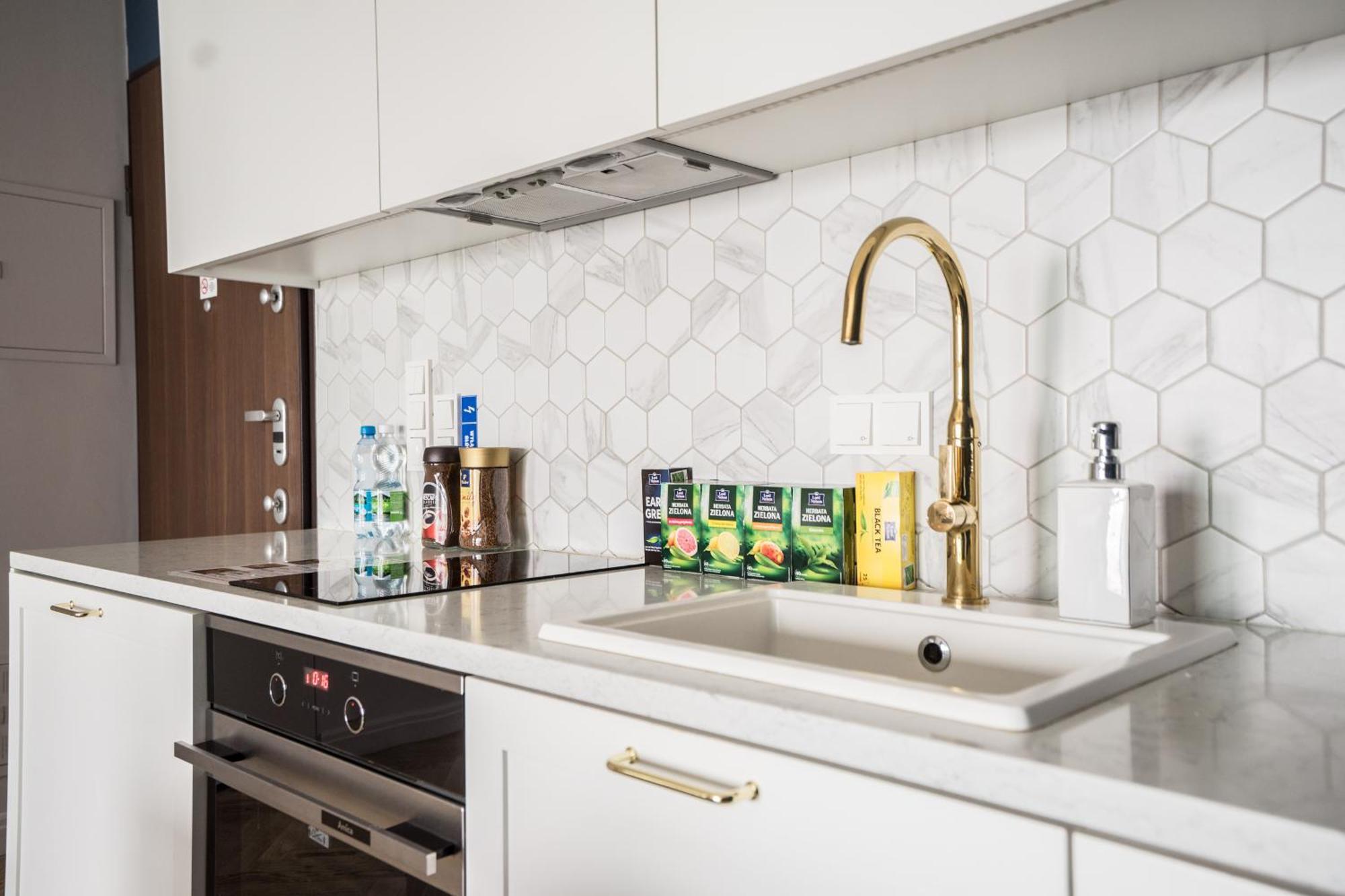 Vipwarsawapartments Sapphire Mennica Residence Екстериор снимка